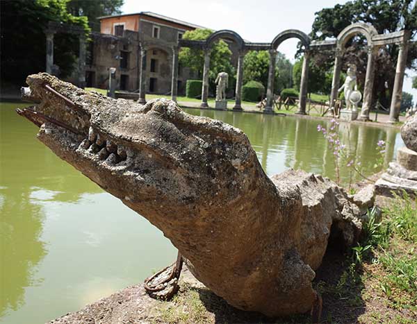 Villa Adriana Crocodile statue