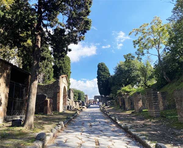 Pompeii Tombs