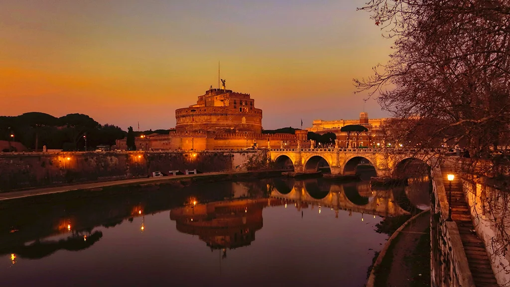 castel sant angelo at night