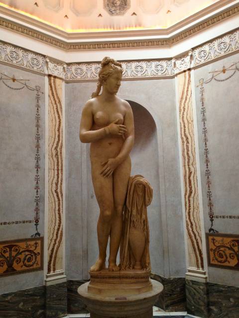 capitoline venus statue