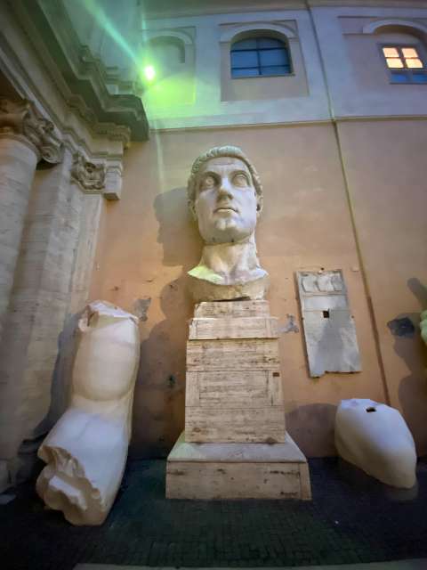 capitoline museums constantine courtyard fragments