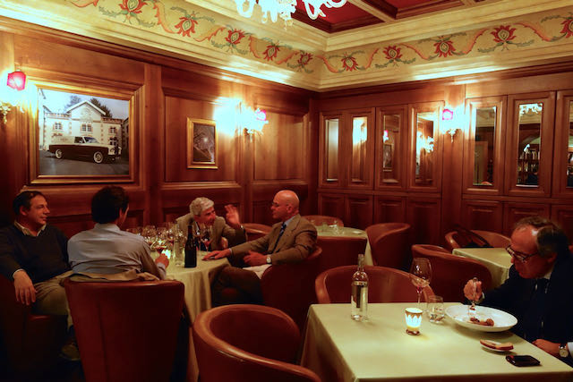 dining room at enoteca achilli al parlamento