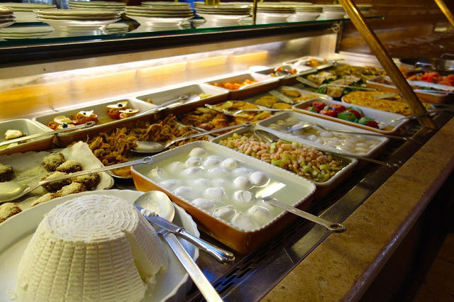lunch buffet at Alla Rampa