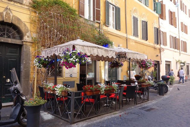 "Er Baretto" small cafe near the colosseum