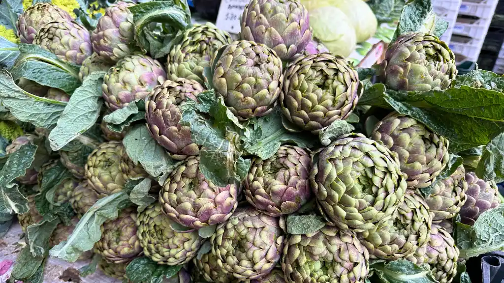 artichokes market stall