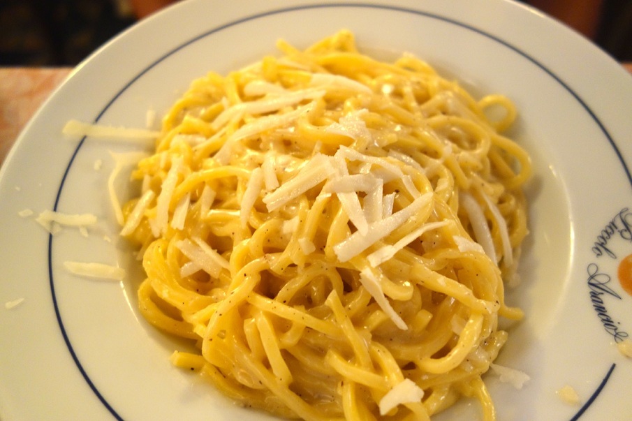 Cacio e pepe pasta