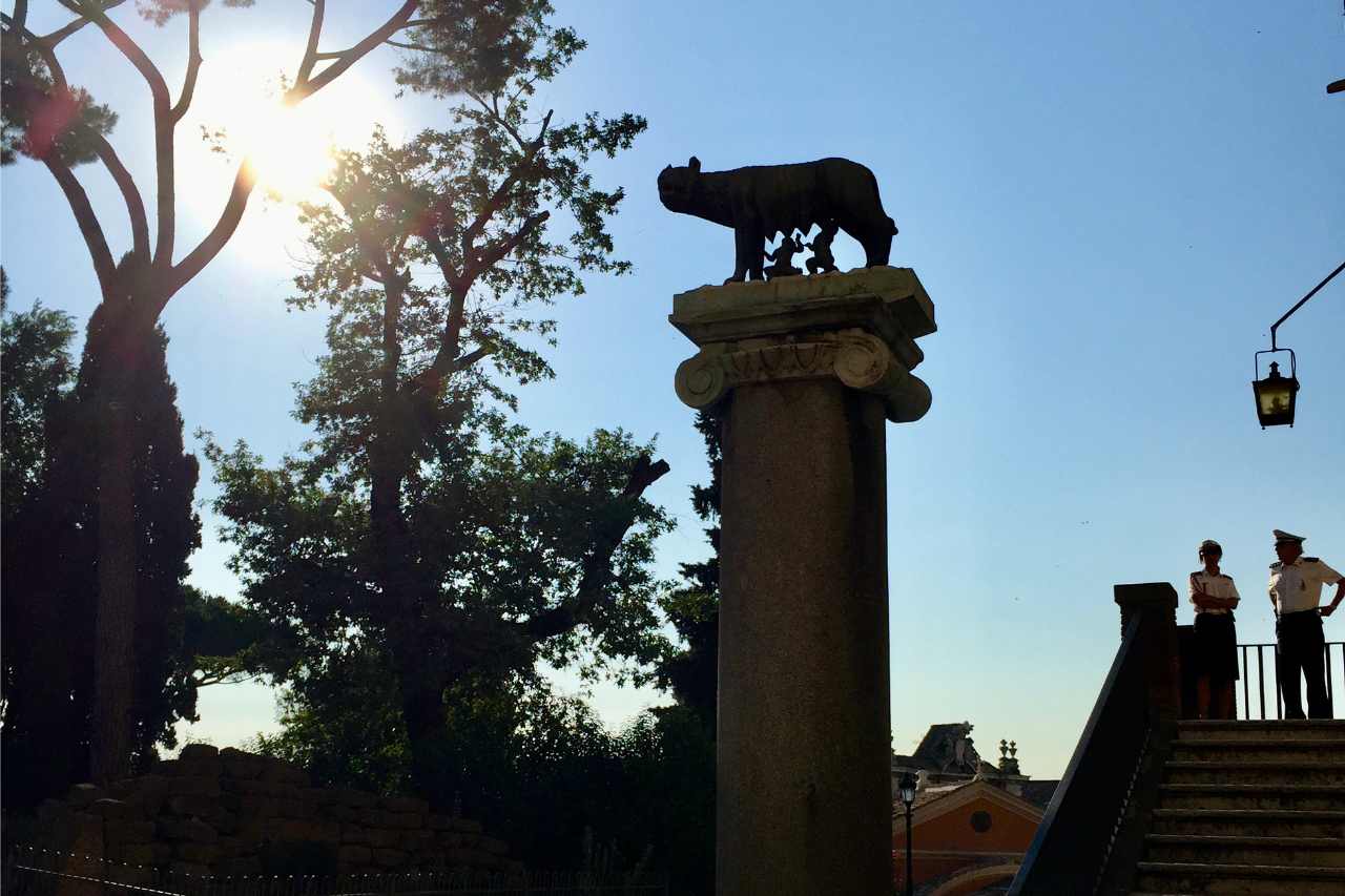 campidoglio she-wolf campidoglio lupa early morning
