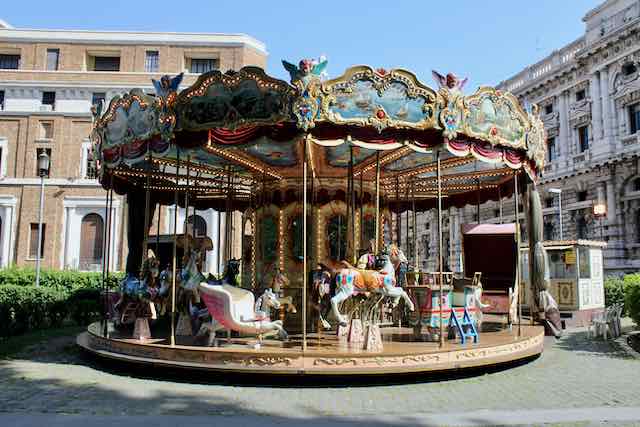 Piazza Adriana Rome Carousel