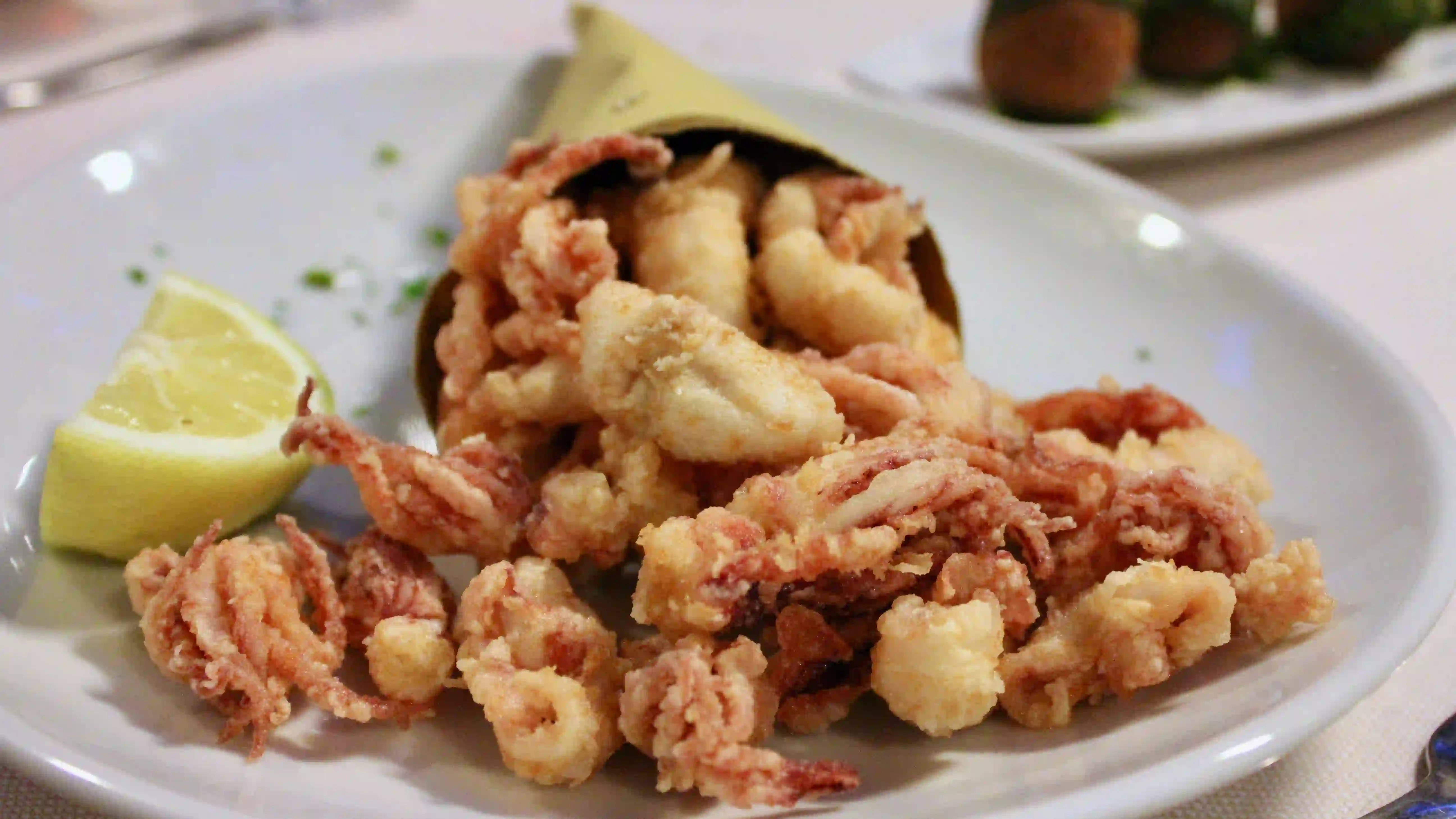 cesare al casaletto - moscardini (small squids) fritti cesare al casaletto - moscardini (small squids) fritti