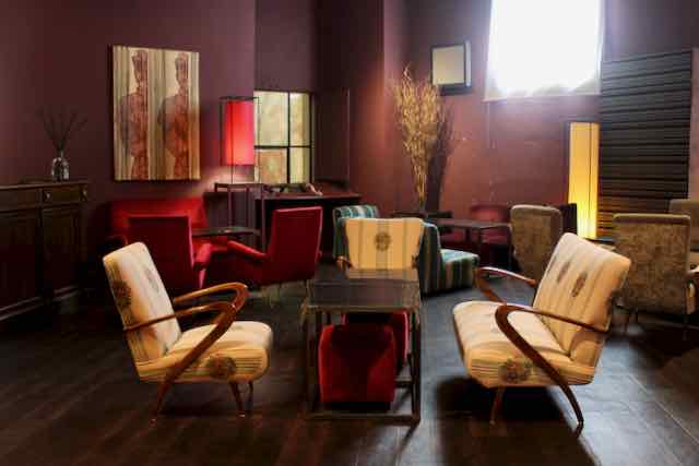 cozy lounge in chiostro del bramante