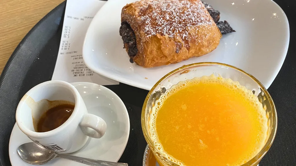 coffee pastry spremuta WG