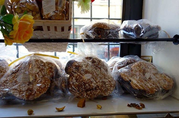 colombe cakes for easter on display colombe cakes for easter on display