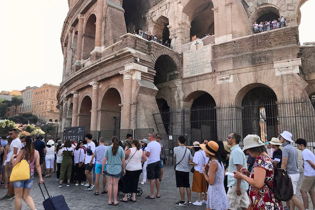 lines at rome colosseum lines at rome colosseum
