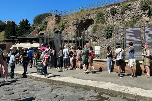 colosseum ticket counter colosseum ticket booth with line