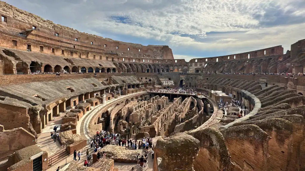 colosseum wide view