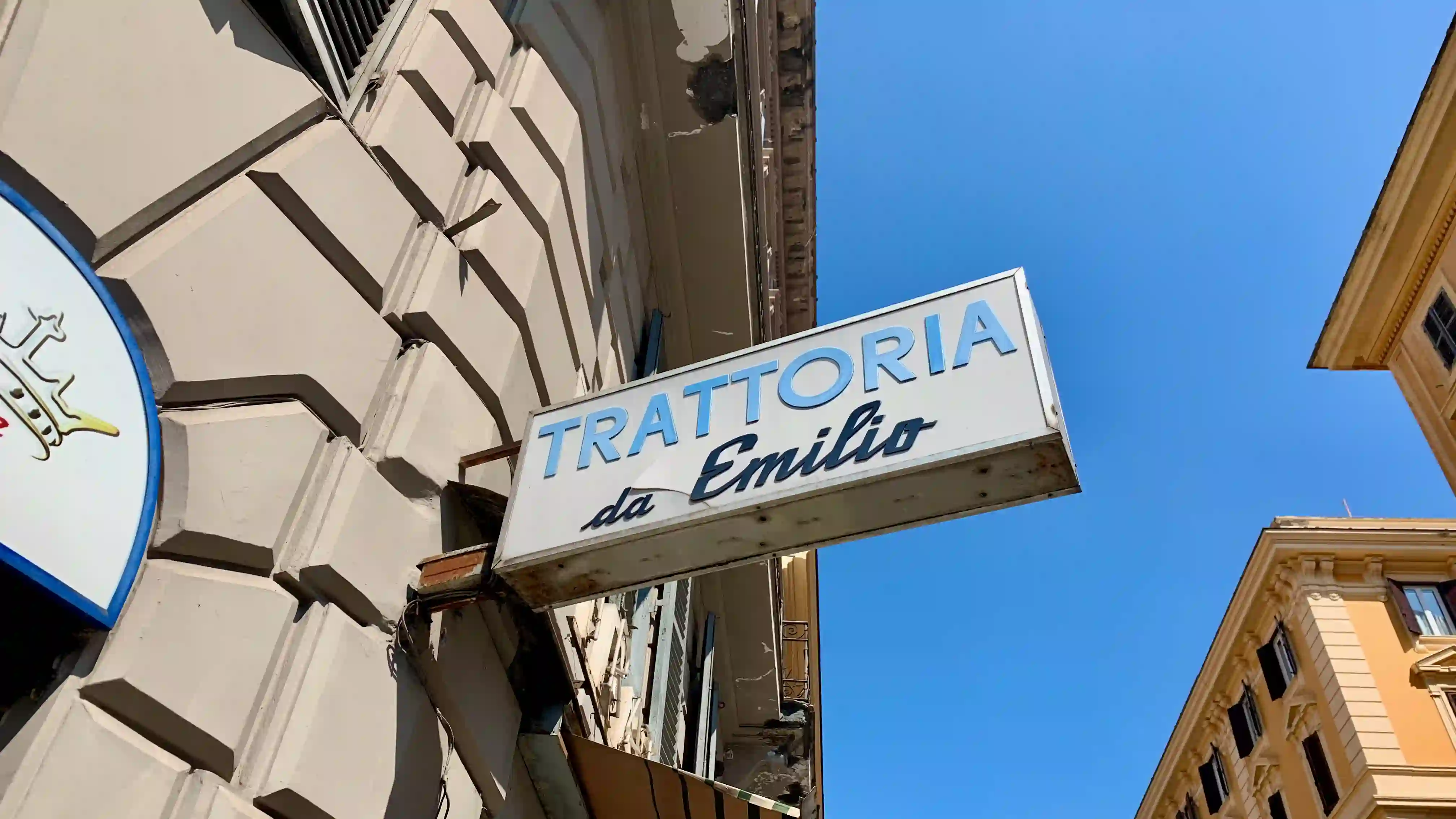 da emilio - signage