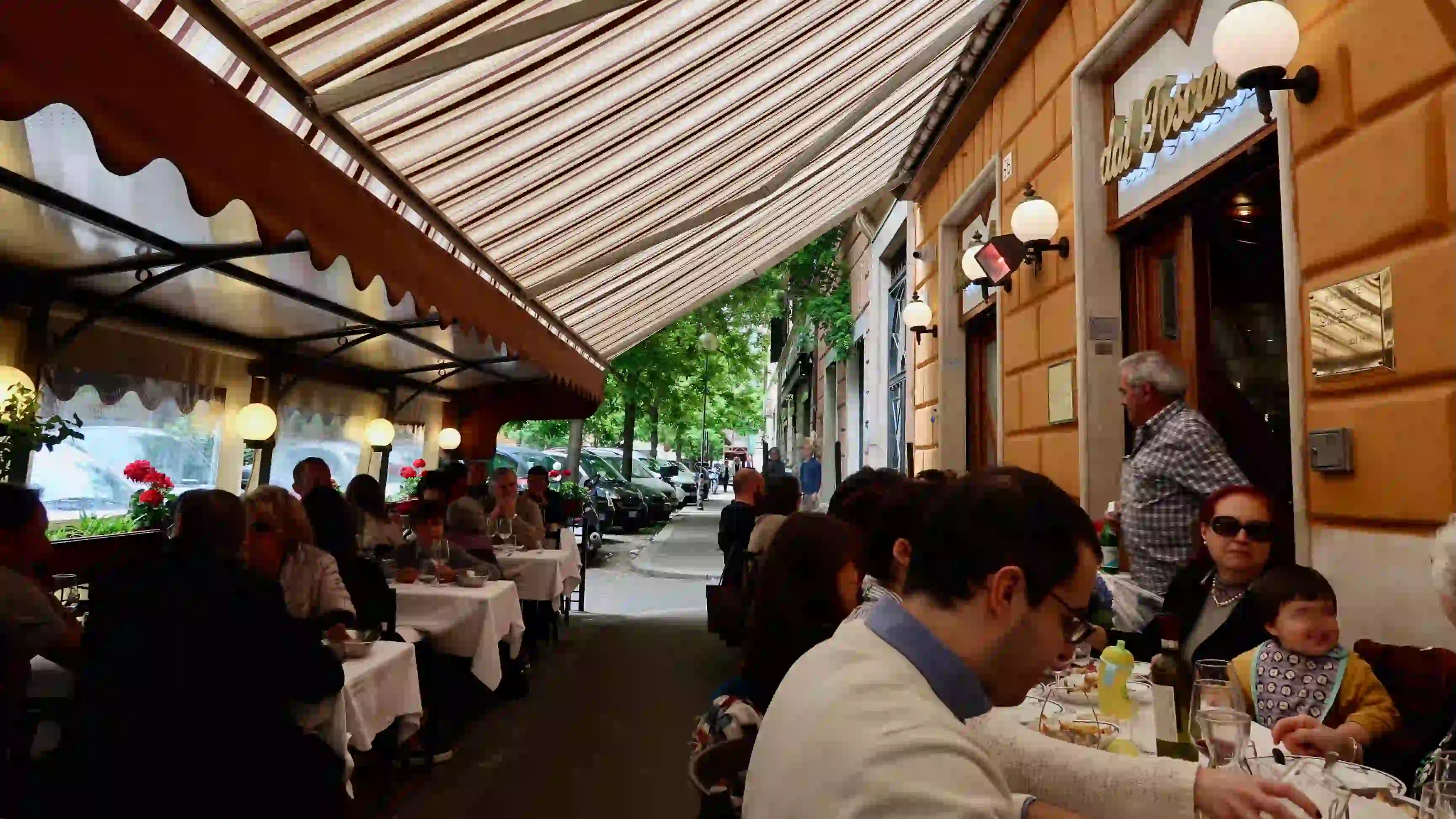 tables outside at Dal Toscano dal toscano - diners outside