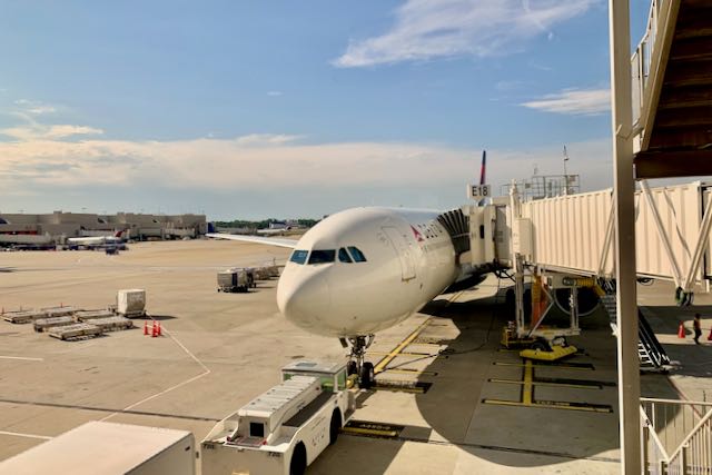 delta plane boarding for a flight