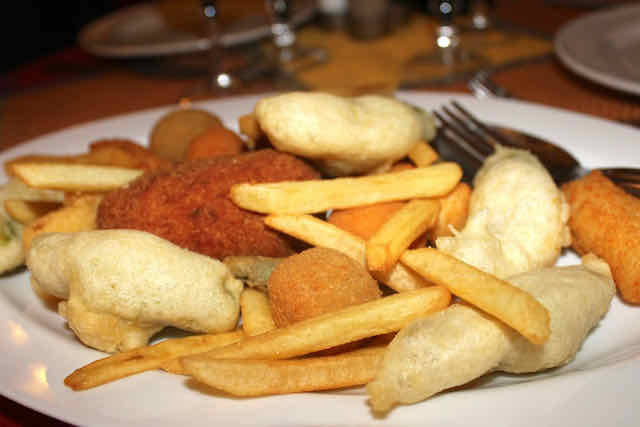 Fritto misto appetizer. A mix of fried vegetables