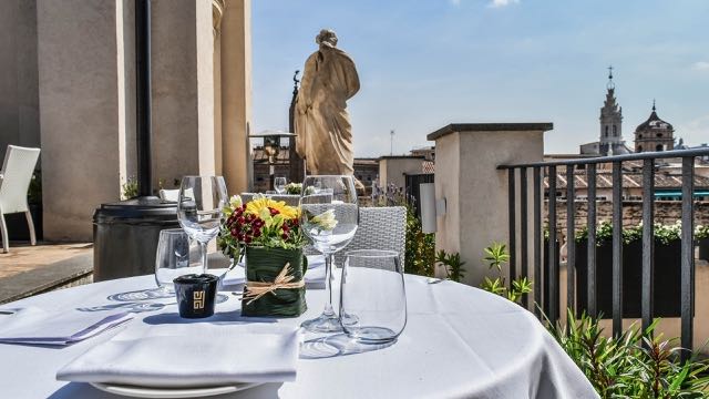 rooftop restaurant at Eitch Borromini hotel
