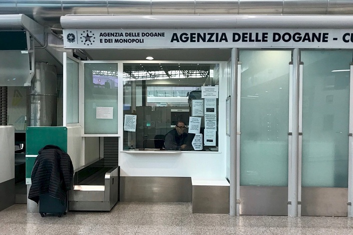 customs fiumicino airport