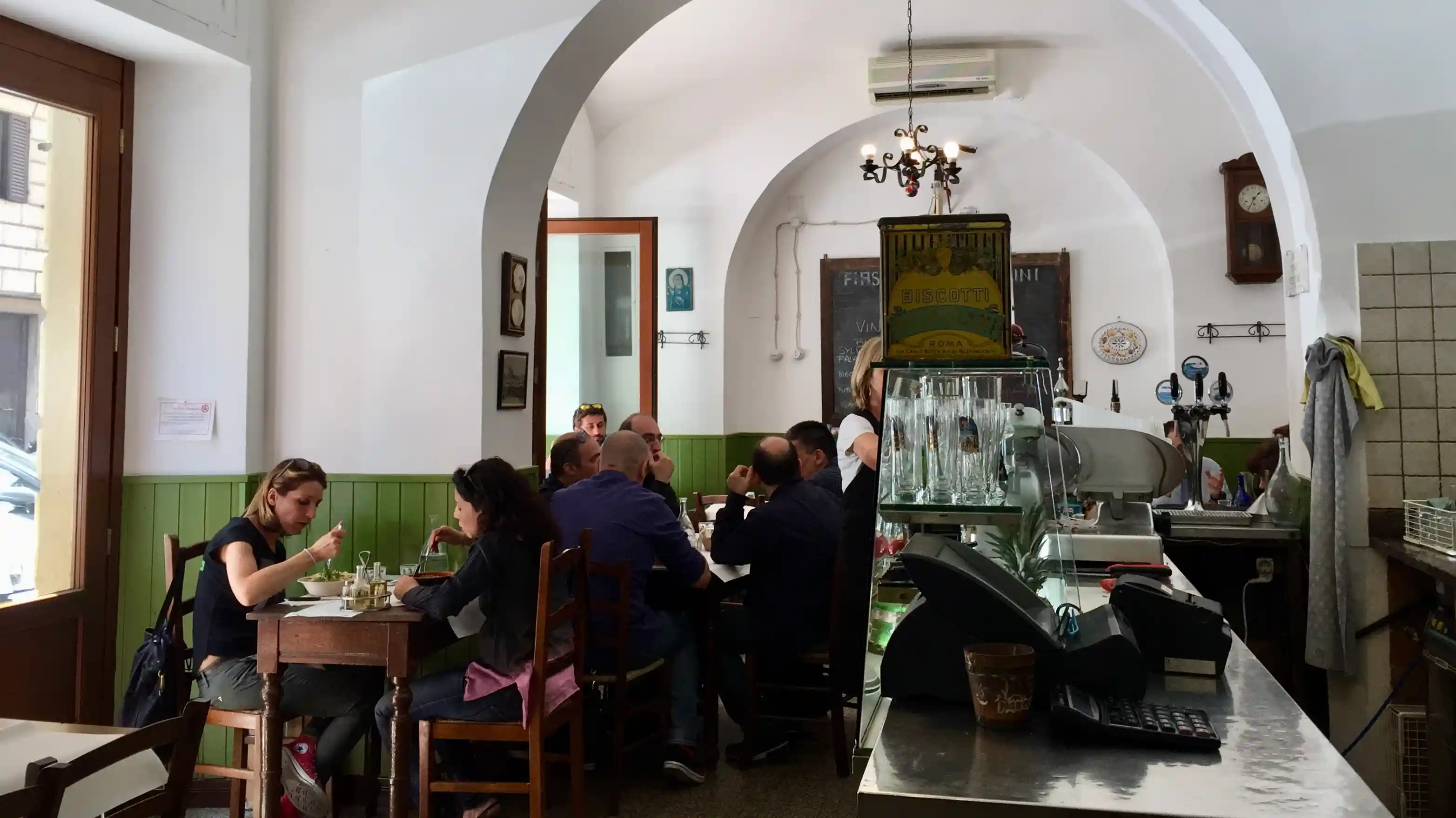 fiaschetteria marini at lunchtime fiaschetteria marini - inside