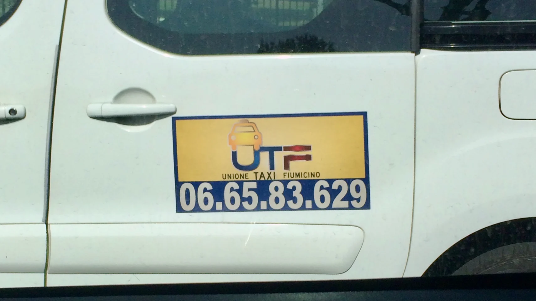 taxi from the town of fiumicino