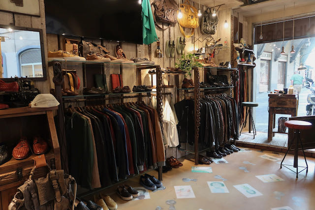 "Ben Heart" leather shop Florence