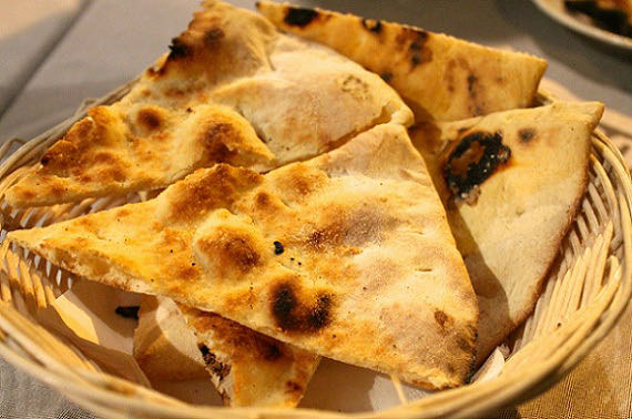 pizza bianca, or focaccia, in rome