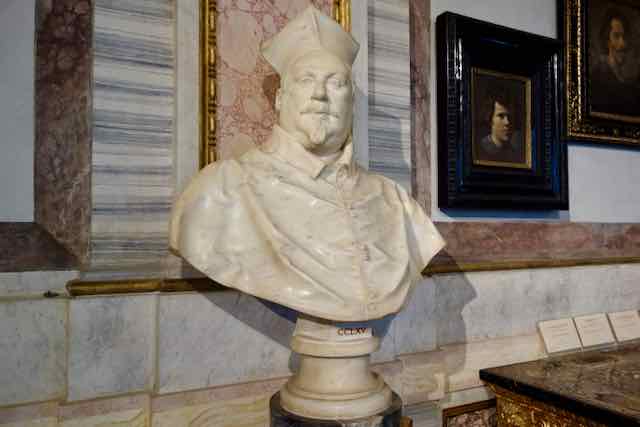 bust of cardinal scipione