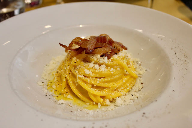 carbonara at grappolo d'oro in rome