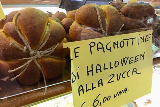 pumpkin halloween cakes at roscioli