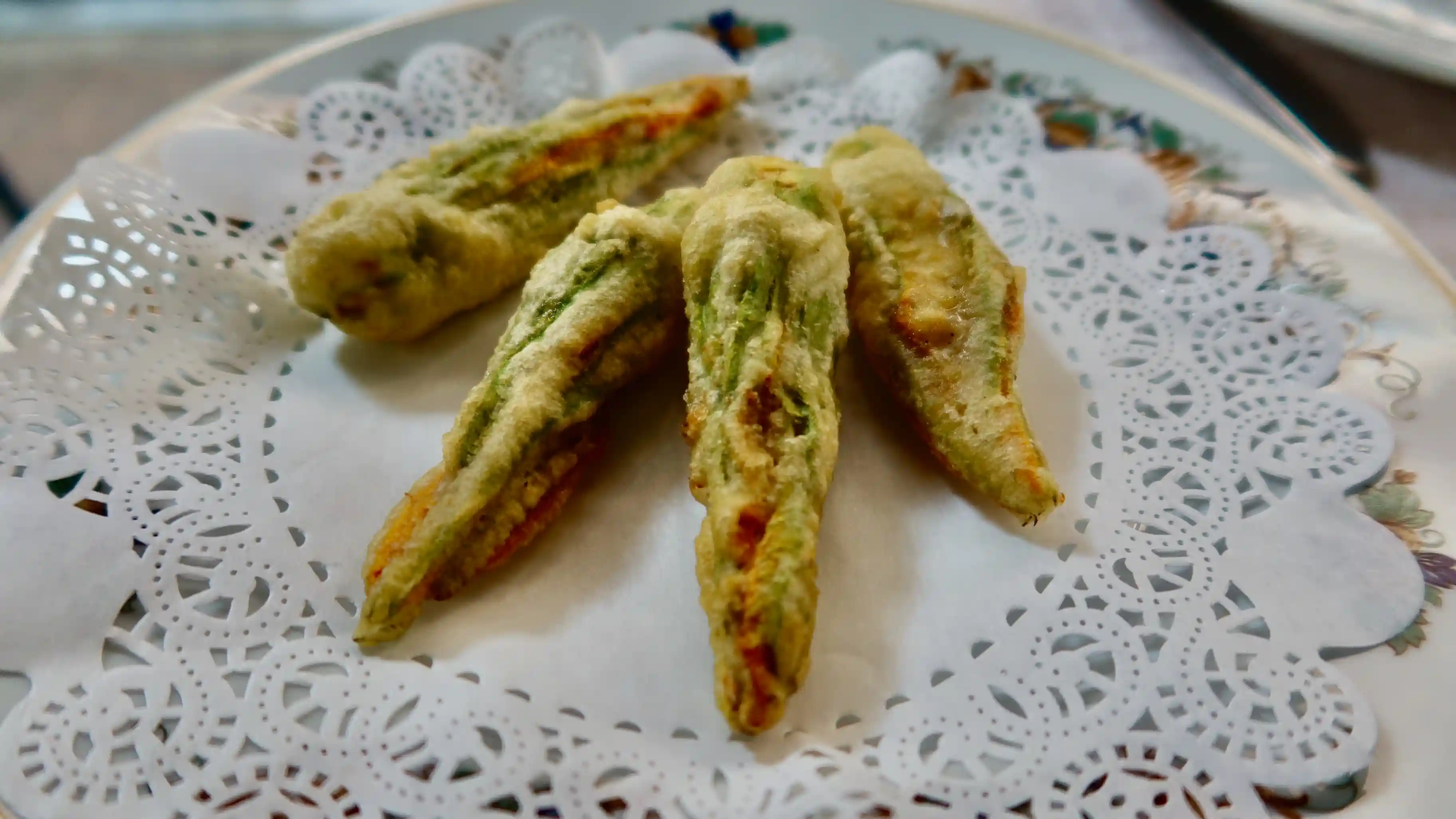 fried zucchini blossoms il matriciano - fiori di zucca