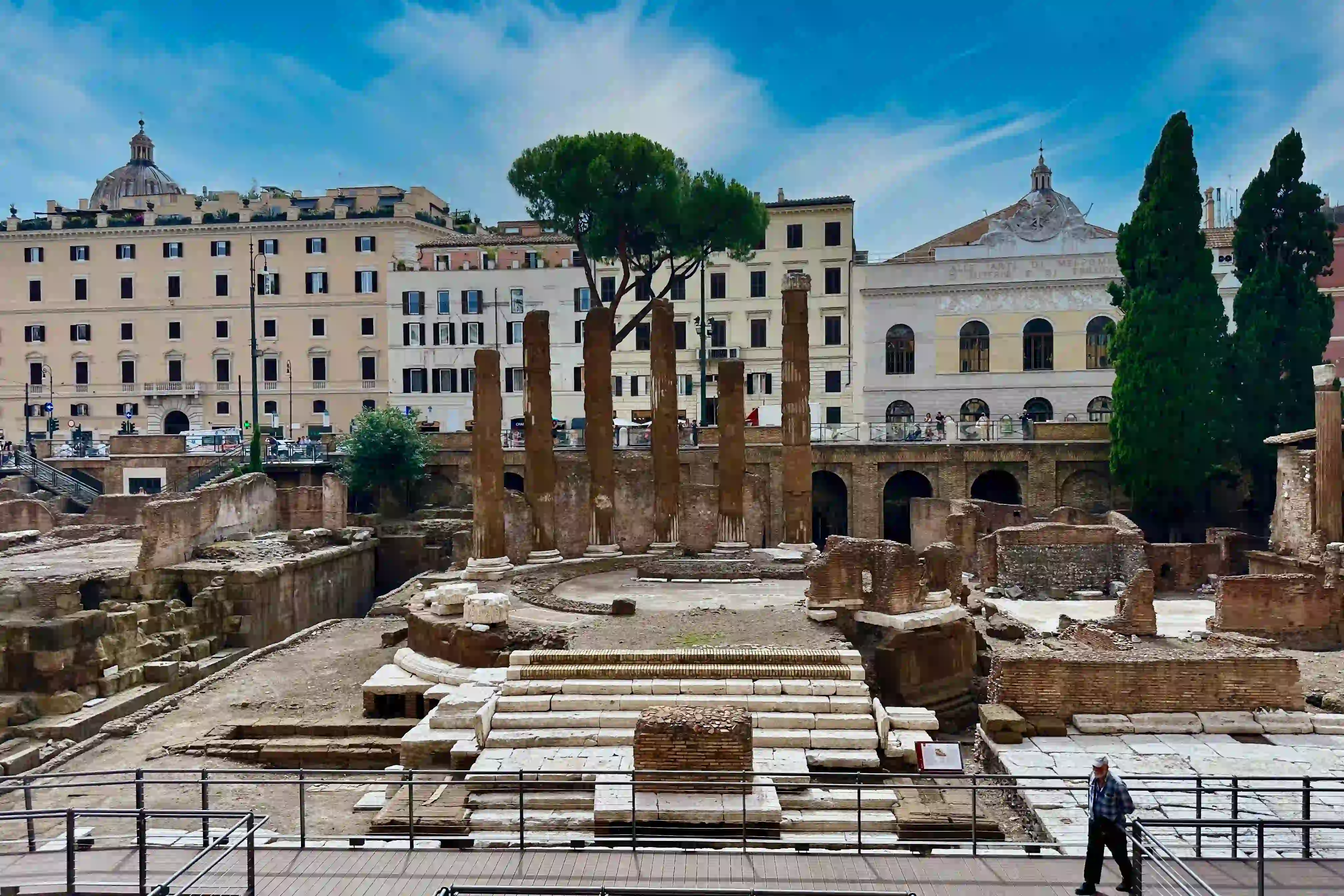 Largo di Torre Argentina - Find out how to visit | Romewise