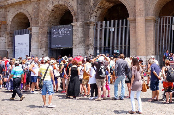 people in line at the colosseum