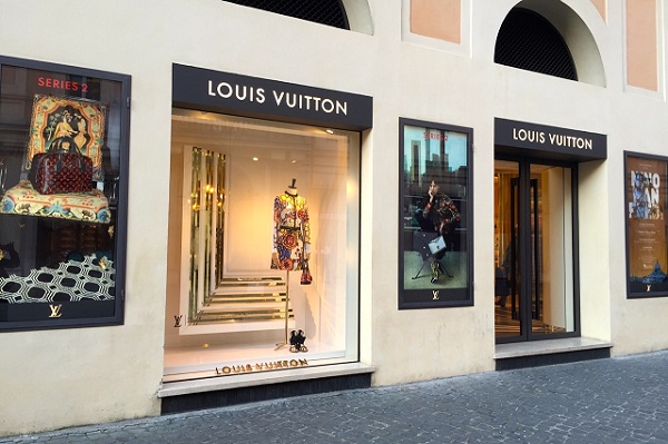 louis vuitton in piazza san lorenzo in lucina