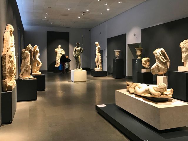 palazzo massimo sculpture hall