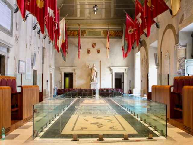 palazzo senatorio internal chamber view