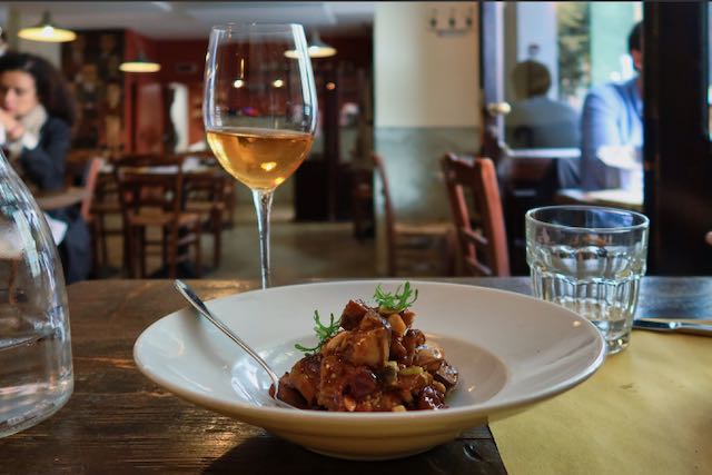 wine and food together