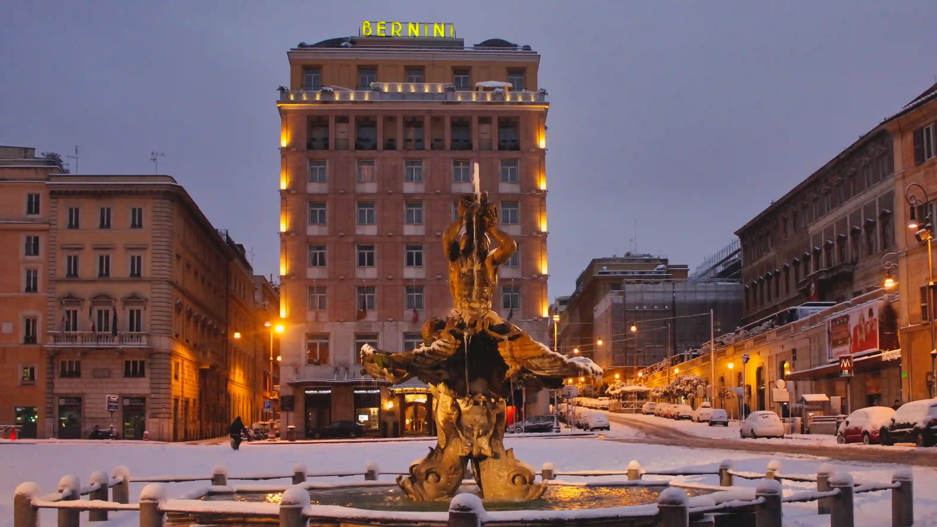 Hanukkah-in-rome piazza barberini fontana tritone snow
