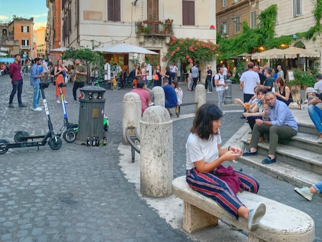 piazza madonna dei monti