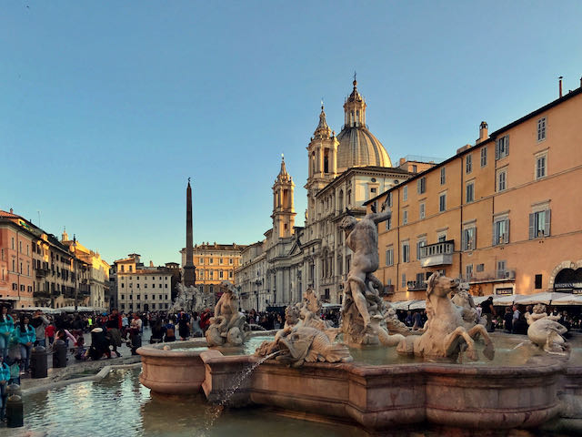 piazza navona and fountain