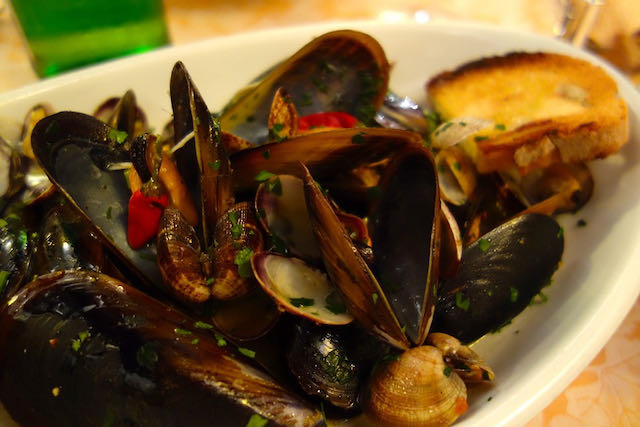saute of clams and mussels