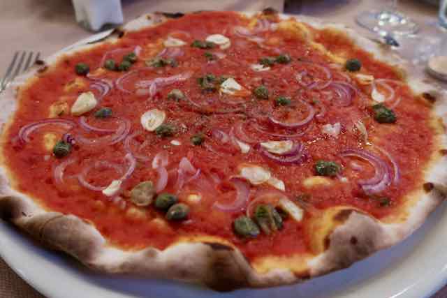 cheese-free pizza at polese