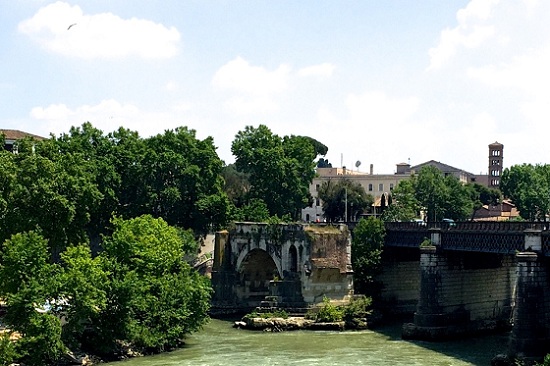 ponte rotto in rome