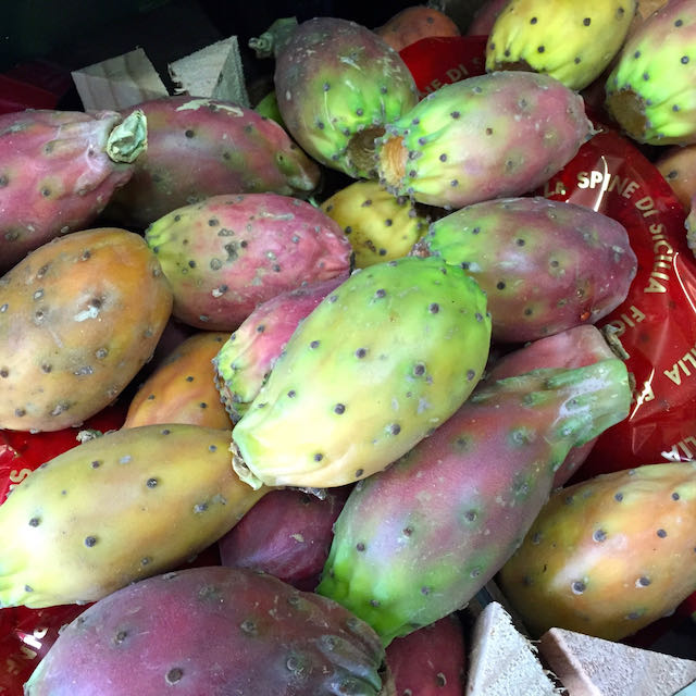 prickly pears in rome market