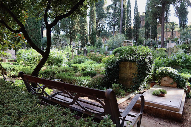 Cemeteries in Rome protestant cemetery bench