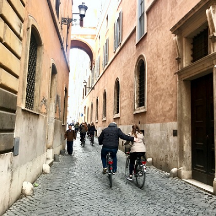 Cycle through Rome