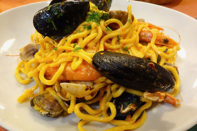 tonnarelli allo scoglio romolo e remo