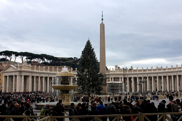 crowds in st peter's square in early january